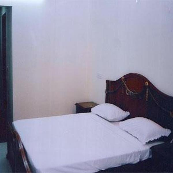 Chanson Grand Westend Delhi Pokój zdjęcie