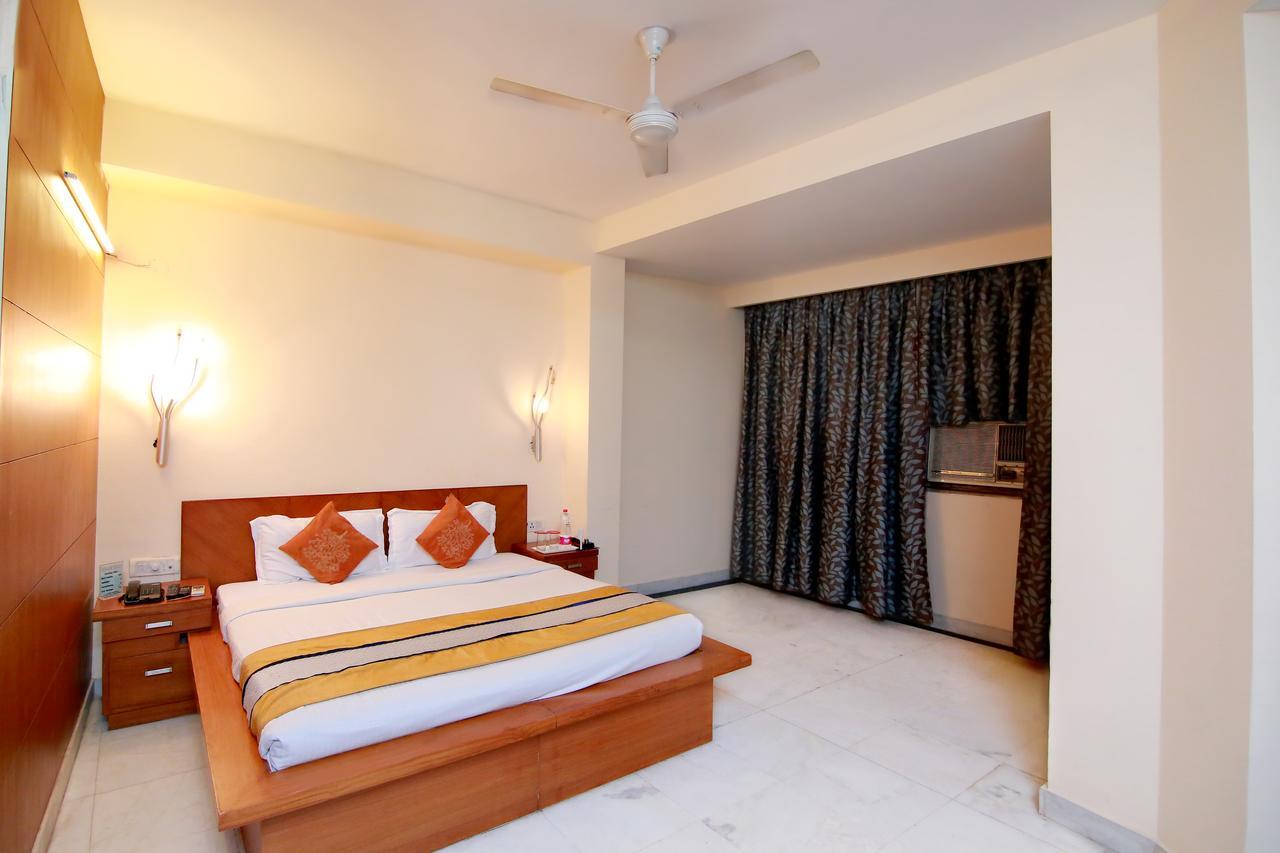 Chanson Grand Westend Delhi Zewnętrze zdjęcie